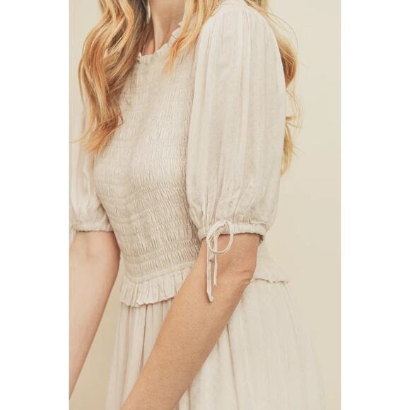 Dress Forum Smocked Dress Beige Crew Neck Rayon Ruffle Hem Short Sleeve Sz S - Picture 4 of 9